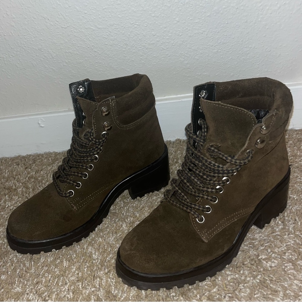 Steve Madden Women army green/ brown boots